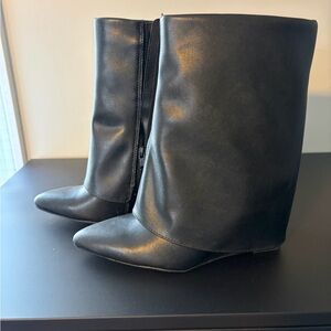 Elegant Black Women's Boots